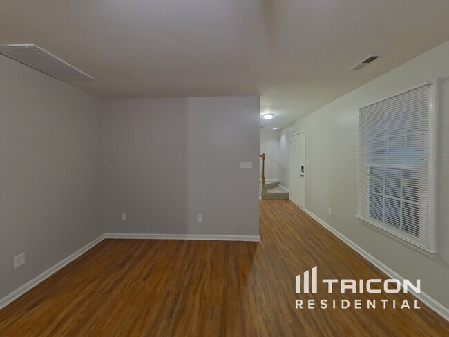 Foto del edificio - 9709 Manus Ct