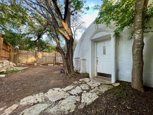 Primary Photo - 1210 Beaumont St