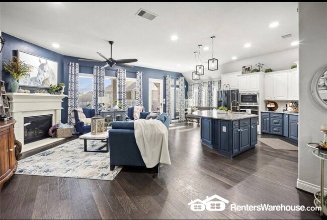 Building Photo - 23626 Sage Villa Dr