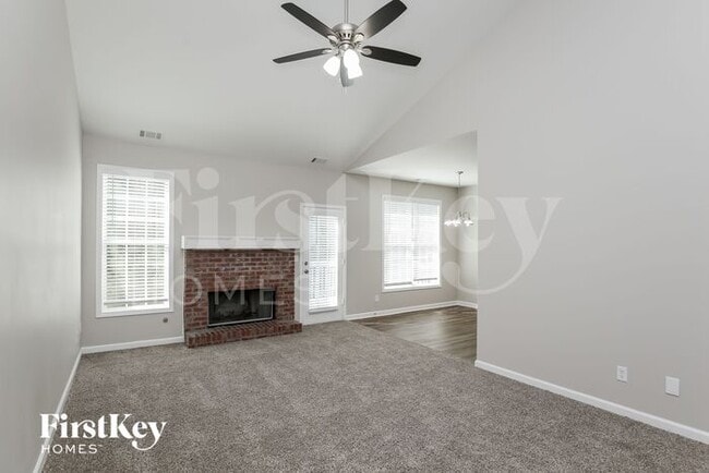 Building Photo - 731 Mallard Dr