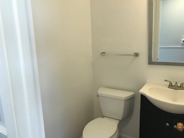 Foto del edificio - 1331 Berkenshire Ln