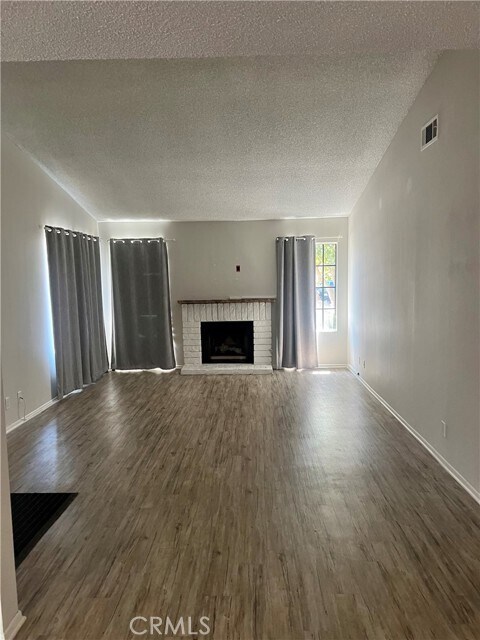 Foto del edificio - 2601 Captains Ave