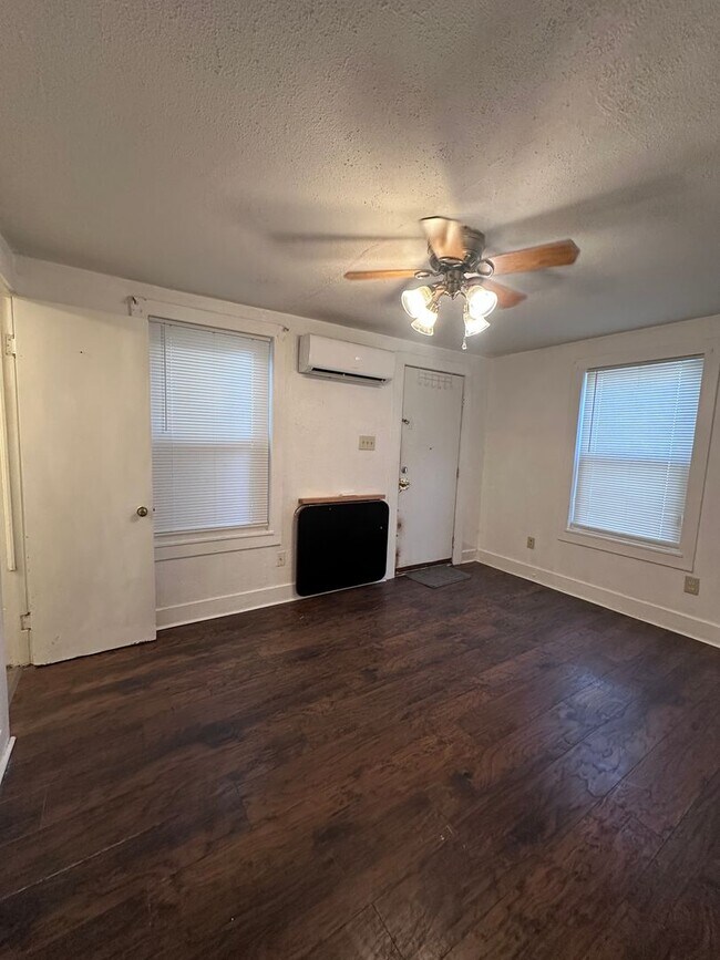 Foto del edificio - 1700 S Lincoln St