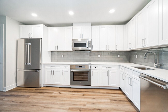 Photo - 11 Purdy St Townhome