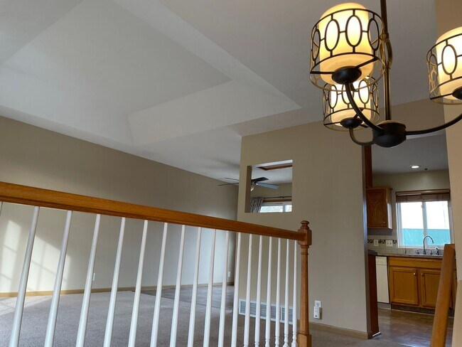 Foto del edificio - Beautiful Home in Bellevue for Rent!!!