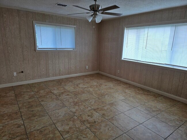 Foto del edificio - 1023 3rd St