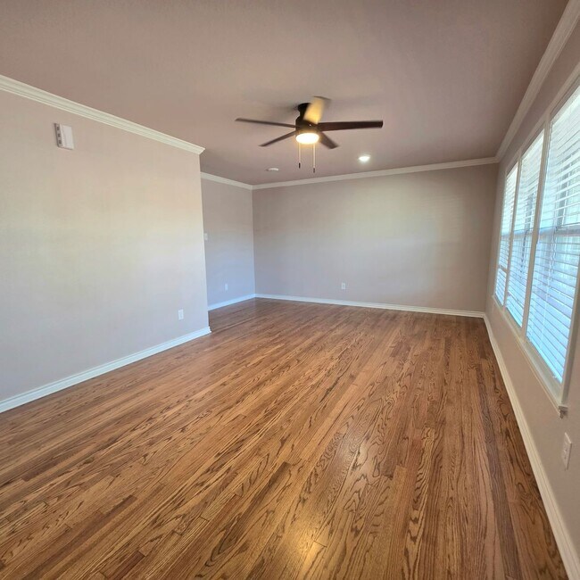 Foto del edificio - Charming remodeled 3-bedroom home for lease!