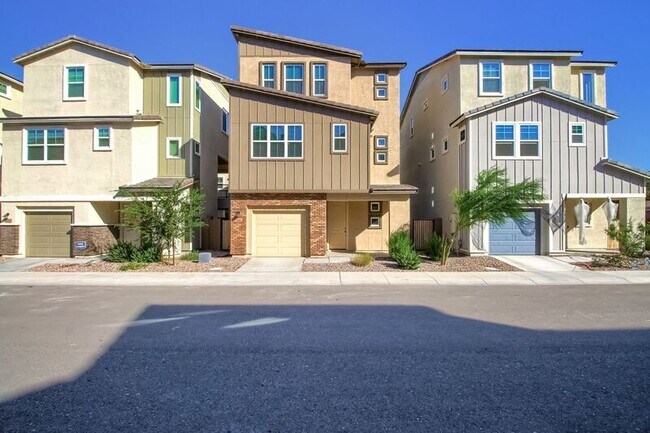 Building Photo - 612 W Flintlock Way