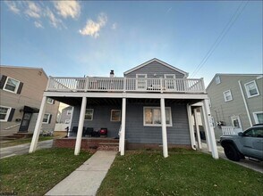 Building Photo - 206 N Wilson Ave