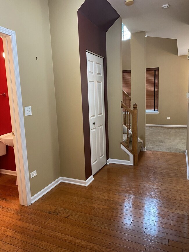 Foto del edificio - 2824 White Thorn Cir