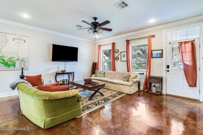 Foto del edificio - 205 Churchill Dr