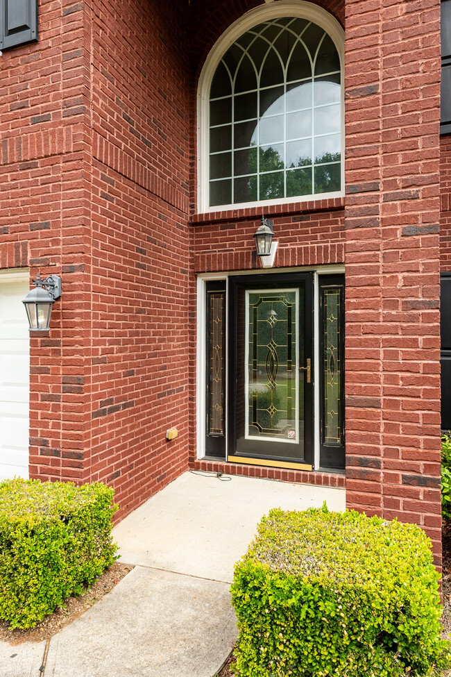 Building Photo - 7283 Simon St