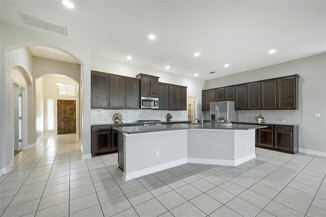 Foto del edificio - 18512 Tanner Bayou Loop