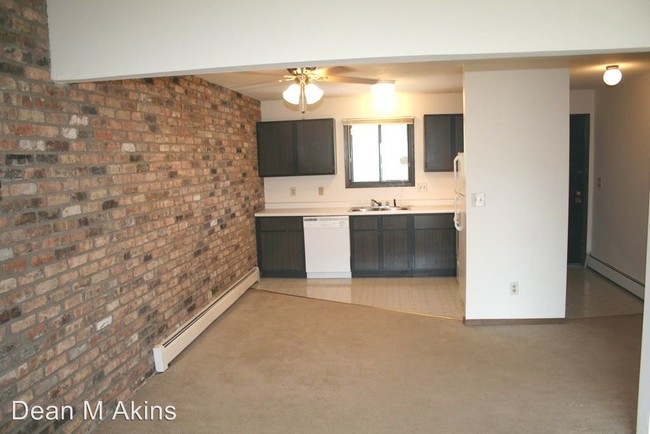 Building Photo - 10000 Morgan Ave S