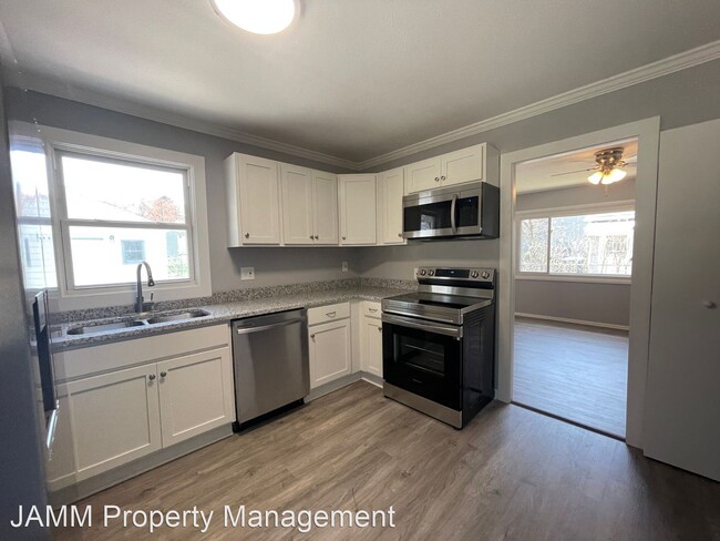 Building Photo - 3 br, 1 bath House - 2451 Bailey Rd
