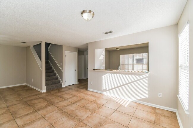 Foto del edificio - 8730 Buzz Ct