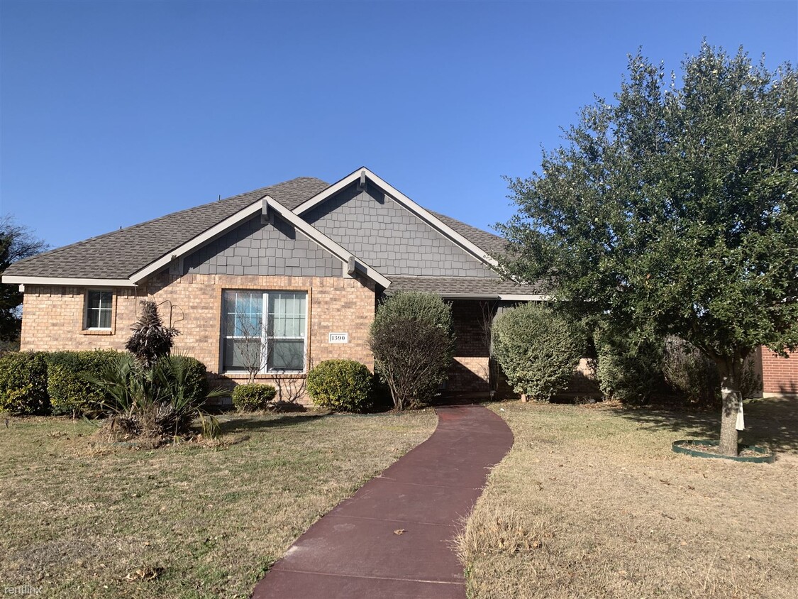 1390 Roan Dr, Lancaster, Tx 75134 - House Rental In Lancaster, Tx 