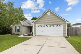 Building Photo - 300 Foxhall Rd