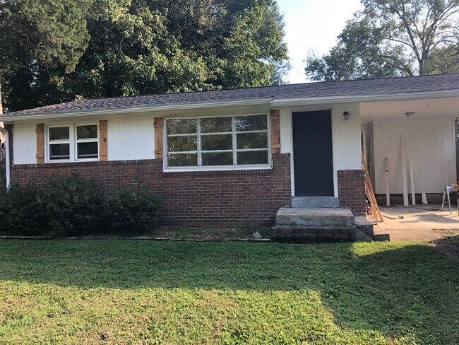 Building Photo - 158 Hadley Dr