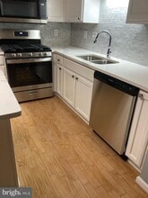 Building Photo - 13736 Palmetto Cir