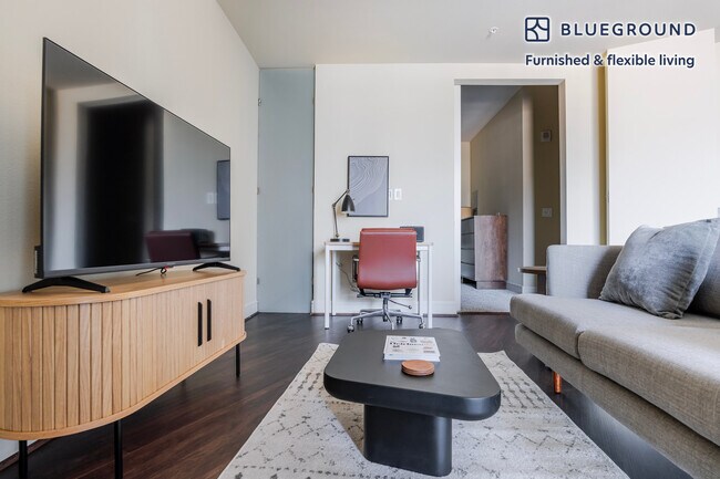 Foto del edificio - 214 Barton Springs Rd