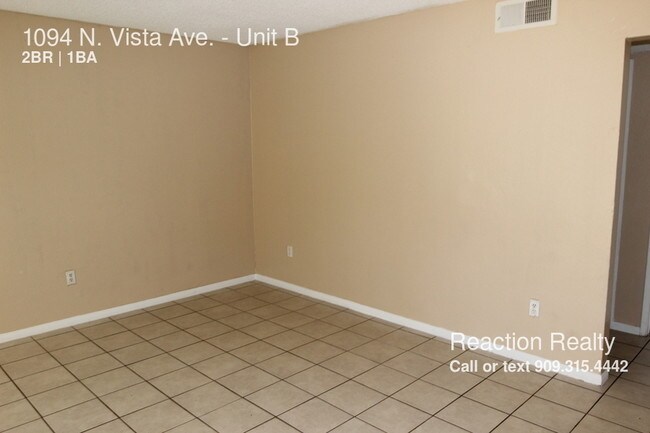 Building Photo - 1094 N Vista Ave