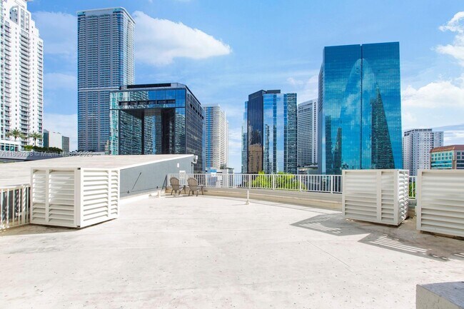 Foto del edificio - 1250 S Miami Ave