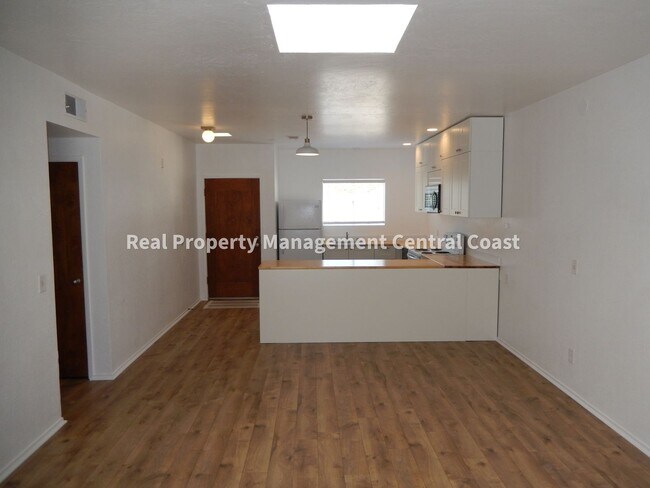 Building Photo - AVAILABLE JULY - Updated 3 Bedroom SLO Hom...