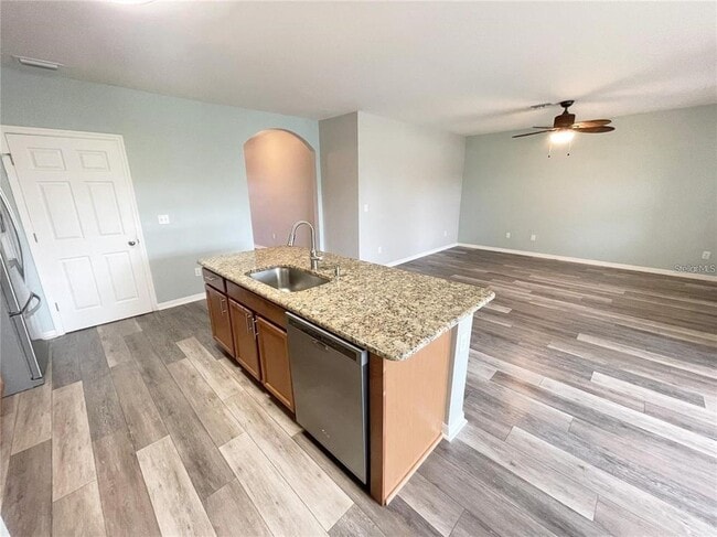 Building Photo - 7245 Mikasa Dr