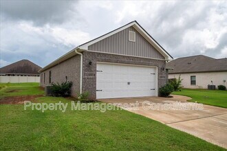 Building Photo - 14872 Demarie Ln