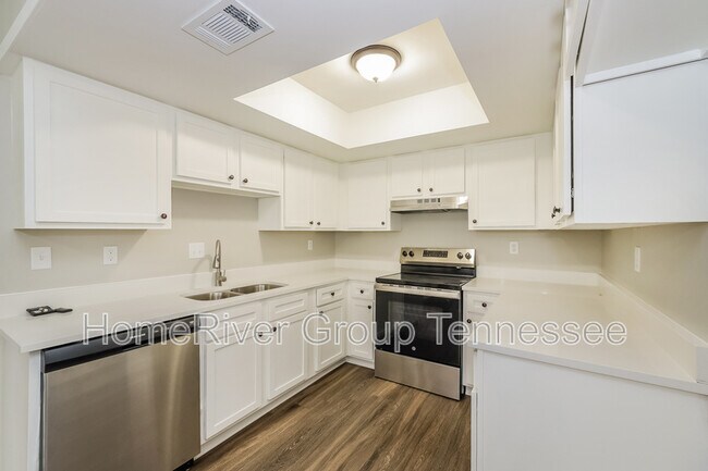 Foto del edificio - 4451 Peace River Dr