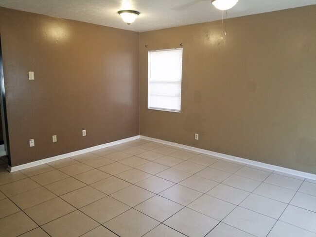 Photo - 5306 Plum Ave House