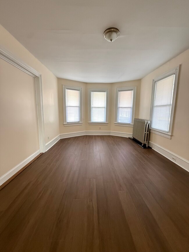 Bedroom 1 - 475 Cooper St