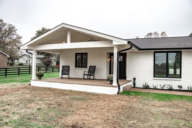 Foto del edificio - Hillsboro - Renovated Home for Lease