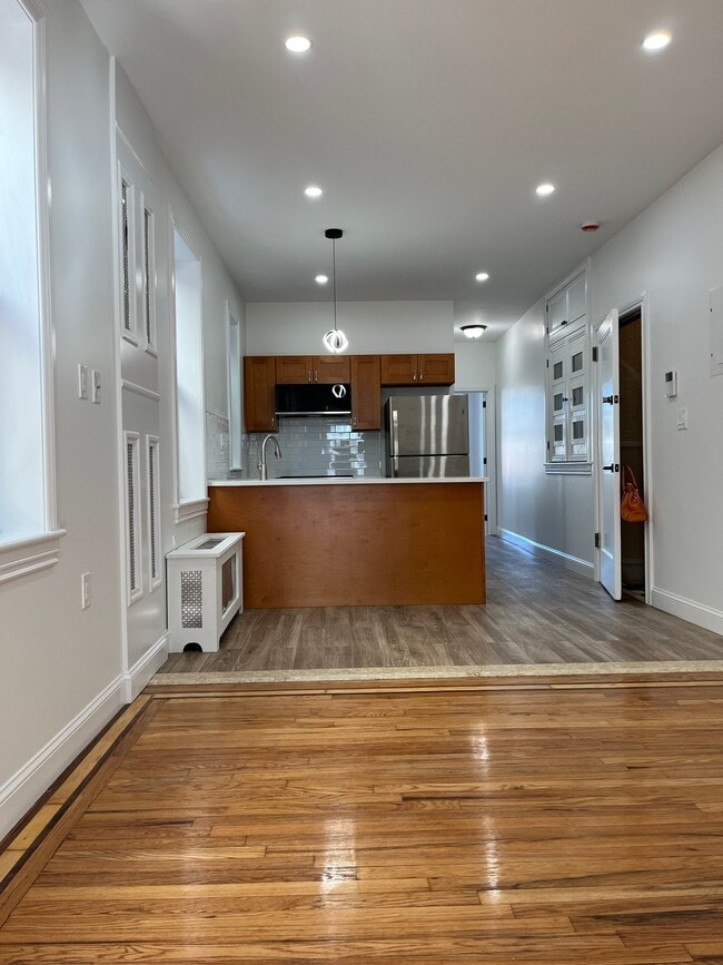 Photo - 0000 Mace Ave House