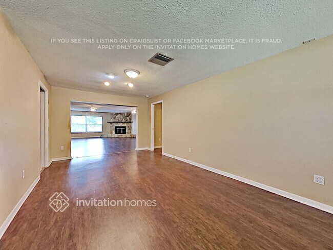 Foto del edificio - 11577 Pine St