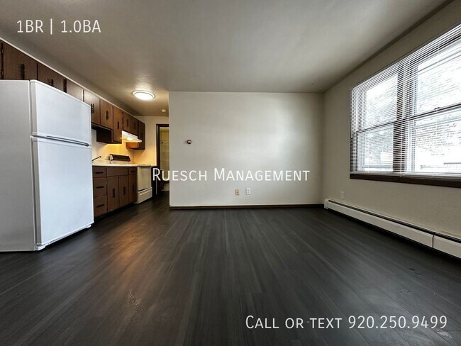 Building Photo - Charming 1 Bedroom 1 Bath Lower Apartment ...