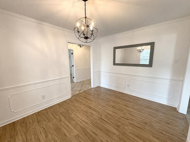 Foto del edificio - 1602 Bubbling Brook Dr