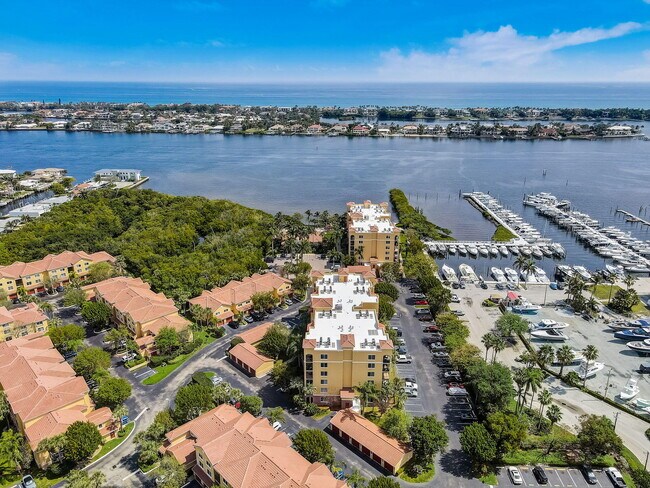 Foto del edificio - 1000 Scotia Dr