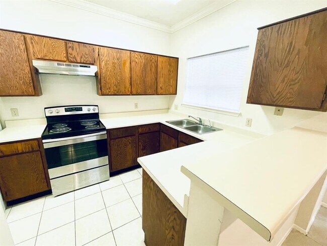 Foto del edificio - 2710 Grants Lake Blvd