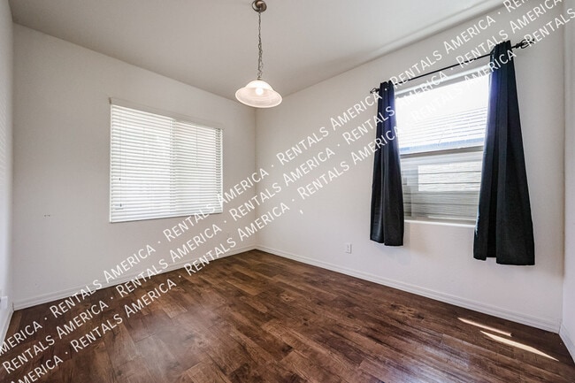 Building Photo - 38086 W Isabella Ln
