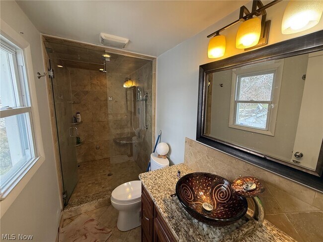 Foto del edificio - 2021 Aldersgate Dr