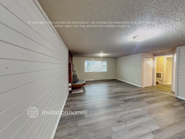 Building Photo - 6123 99th St NE