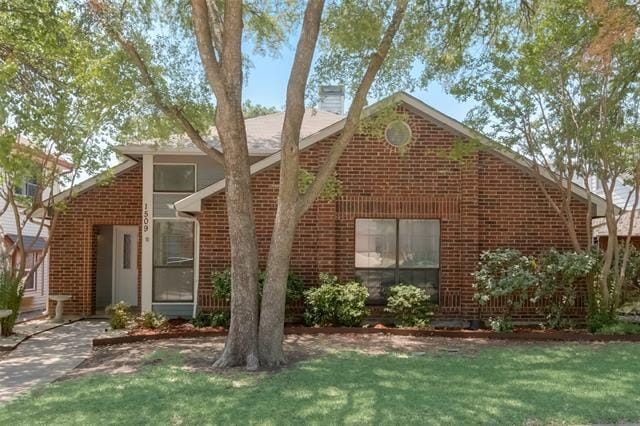 Primary Photo - 1509 Livingston Dr