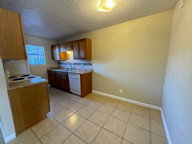 Foto del edificio - 1014 N Gilmer St