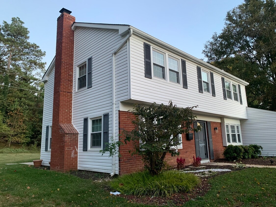 Foto del edificio - 12406 Ryland Ct