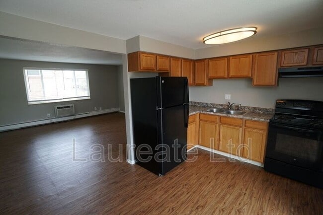 Foto del edificio - 10521 W 7th Pl