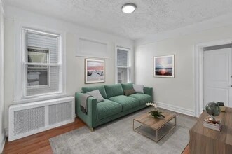 Building Photo - 725 Garfield Ave