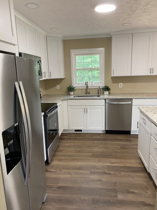 Another view of the kitchen - 3213 Joe Rawlings Rd