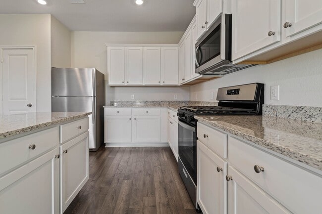 Building Photo - 15870 Berry Hl Dr